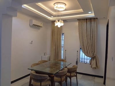 4 bed duplex - Image 2